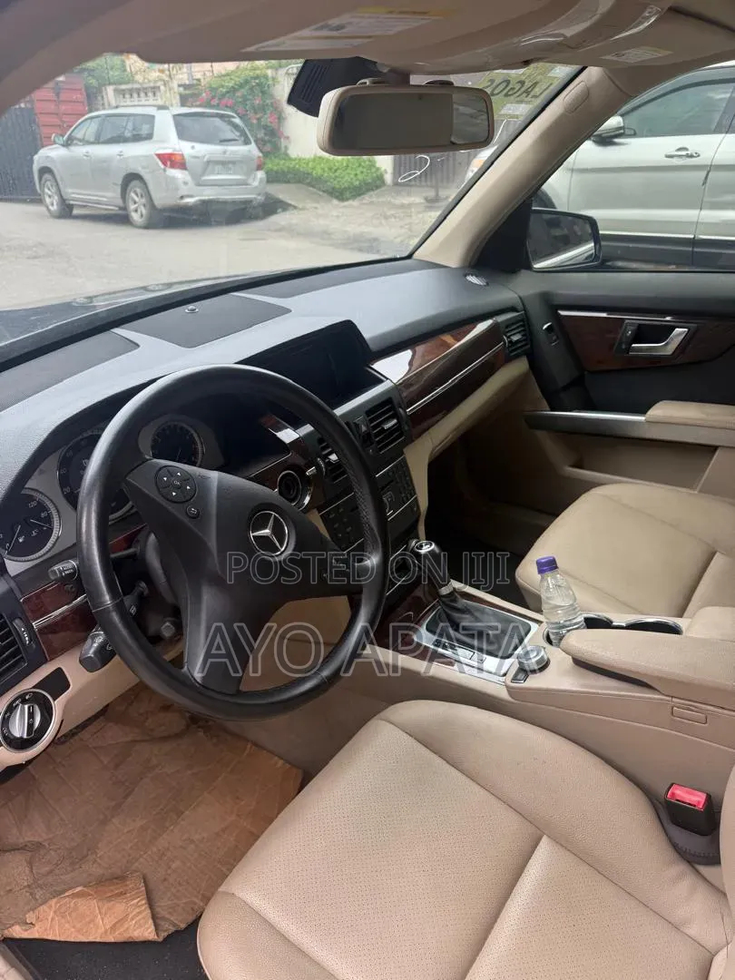 Mercedes-Benz GLK-Class 2012 Blue