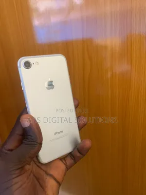 Apple iPhone 7 32 GB White