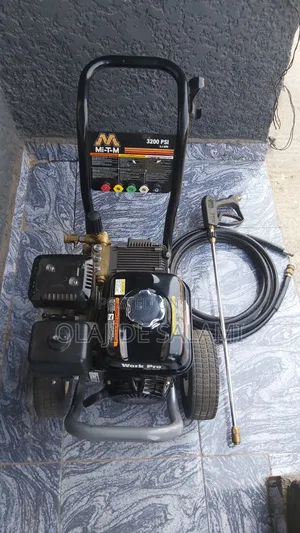 Mi-T-M _ 3200 PSI _ 2.4GPM Pressure Washer (Work Pro Series)