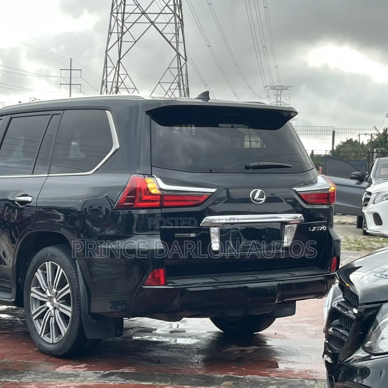 Lexus LX 570 AWD 2016 Black