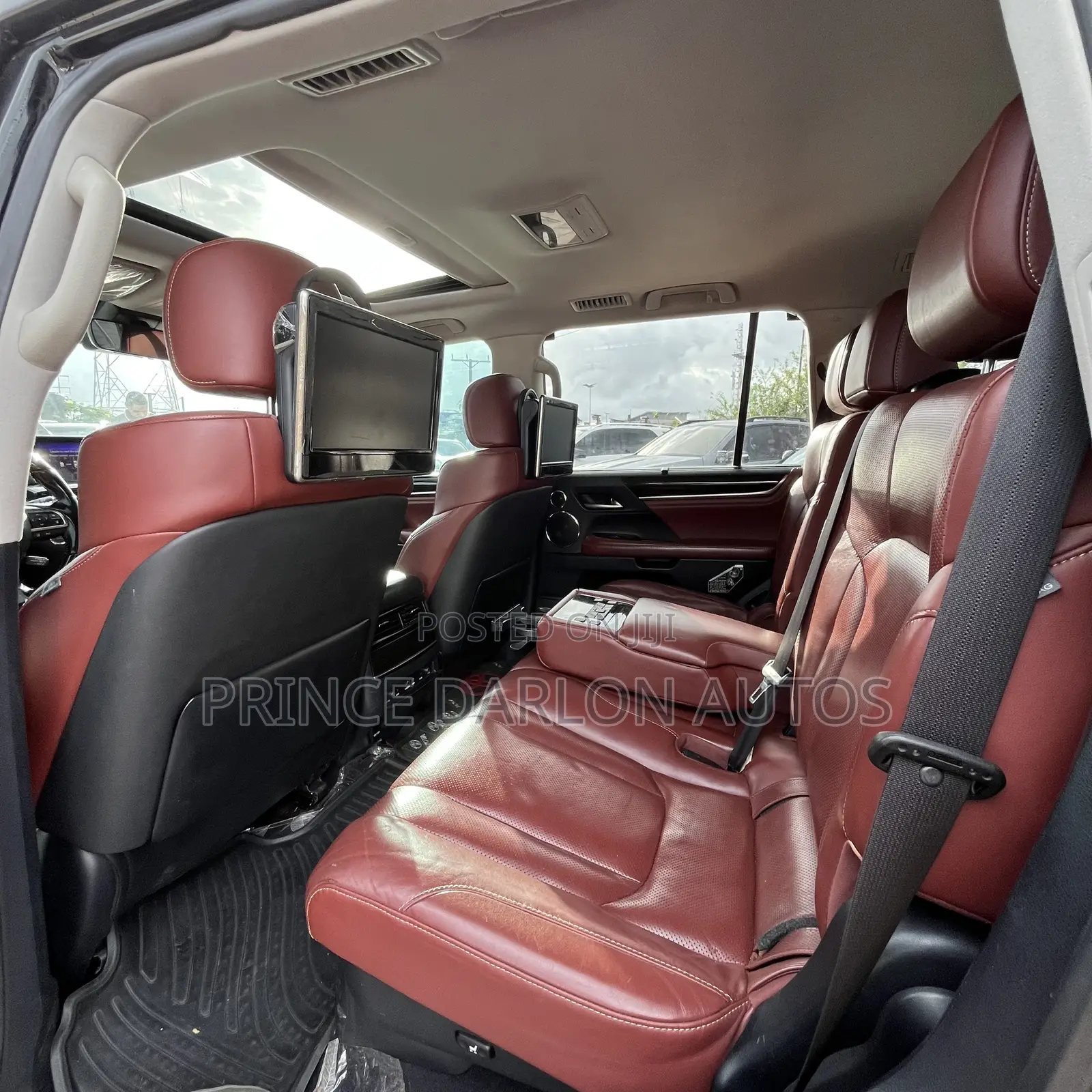 Lexus LX 570 AWD 2016 Black