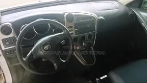 Toyota Matrix 2006 White