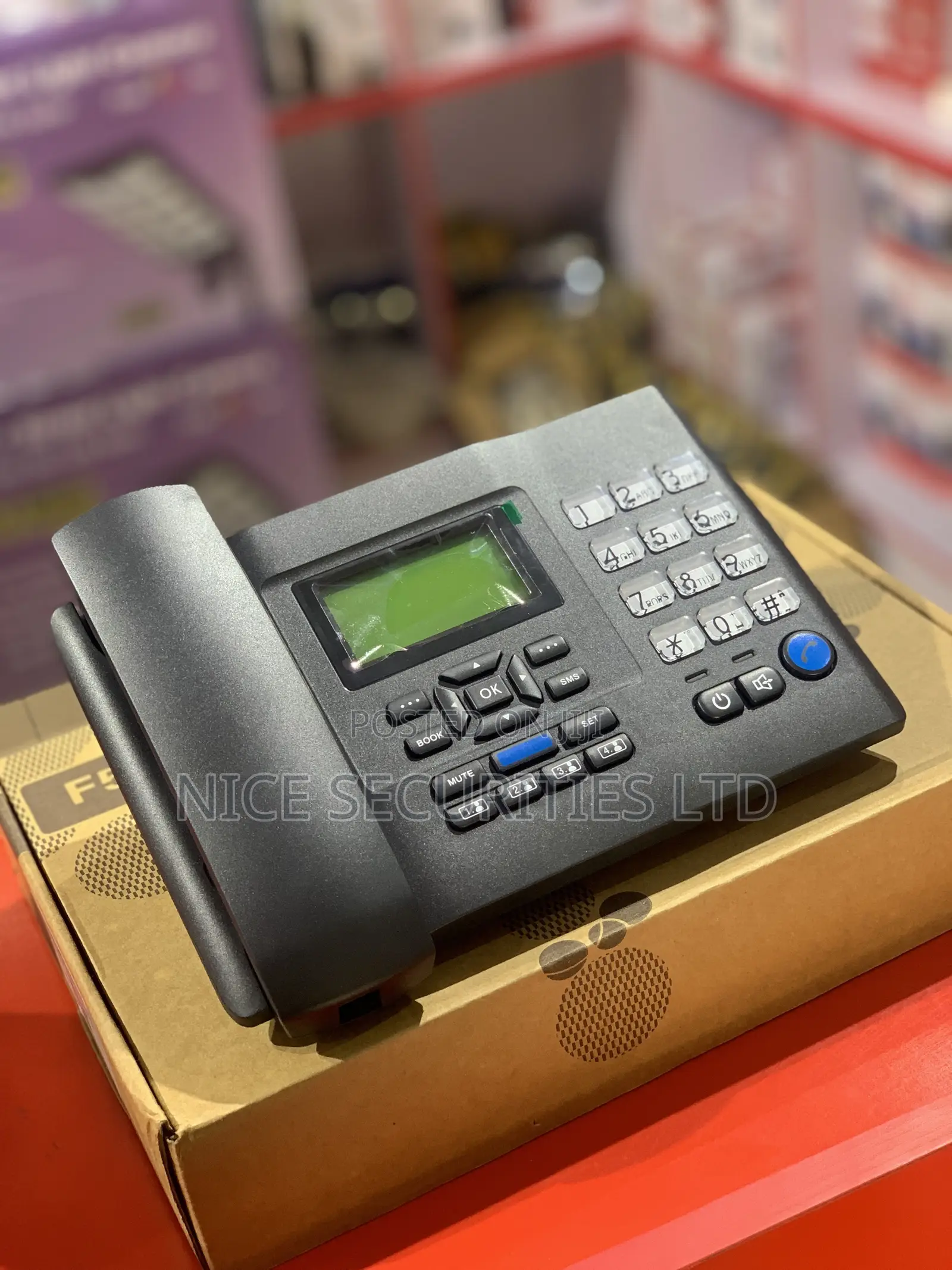 F501 GSM Telephone