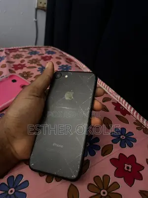 Apple iPhone 7 32 GB Black