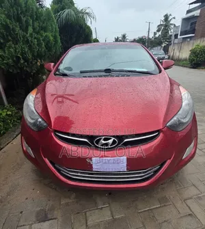Hyundai Elantra GLS Sedan FWD (1.8L 4cyl 6A) 2013 Maroon