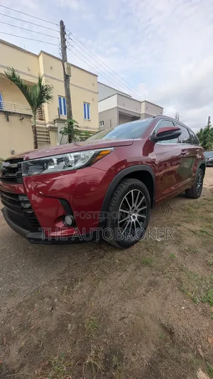 Toyota Highlander 2019 Burgundy