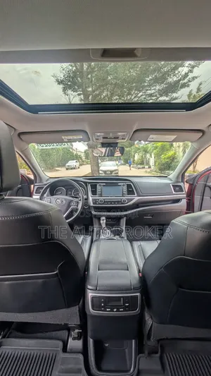 Toyota Highlander 2019 Burgundy