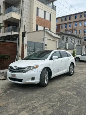 Toyota Venza 2011 White