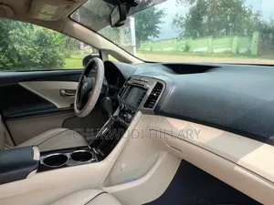Toyota Venza 2010 Brown