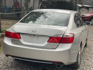 Honda Accord EX-L 4dr Sedan (2.4L 4cyl CVT) 2015 Silver