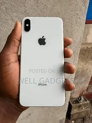 Apple iPhone XS Max 64 GB Gold