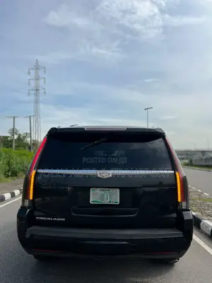 Cadillac Escalade 2015 Black