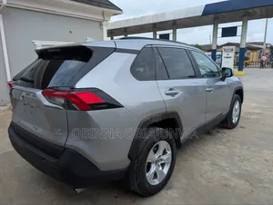 Toyota RAV4 LE 2022 Gray