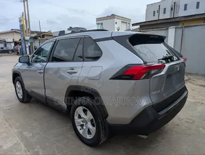 Toyota RAV4 LE 2022 Gray