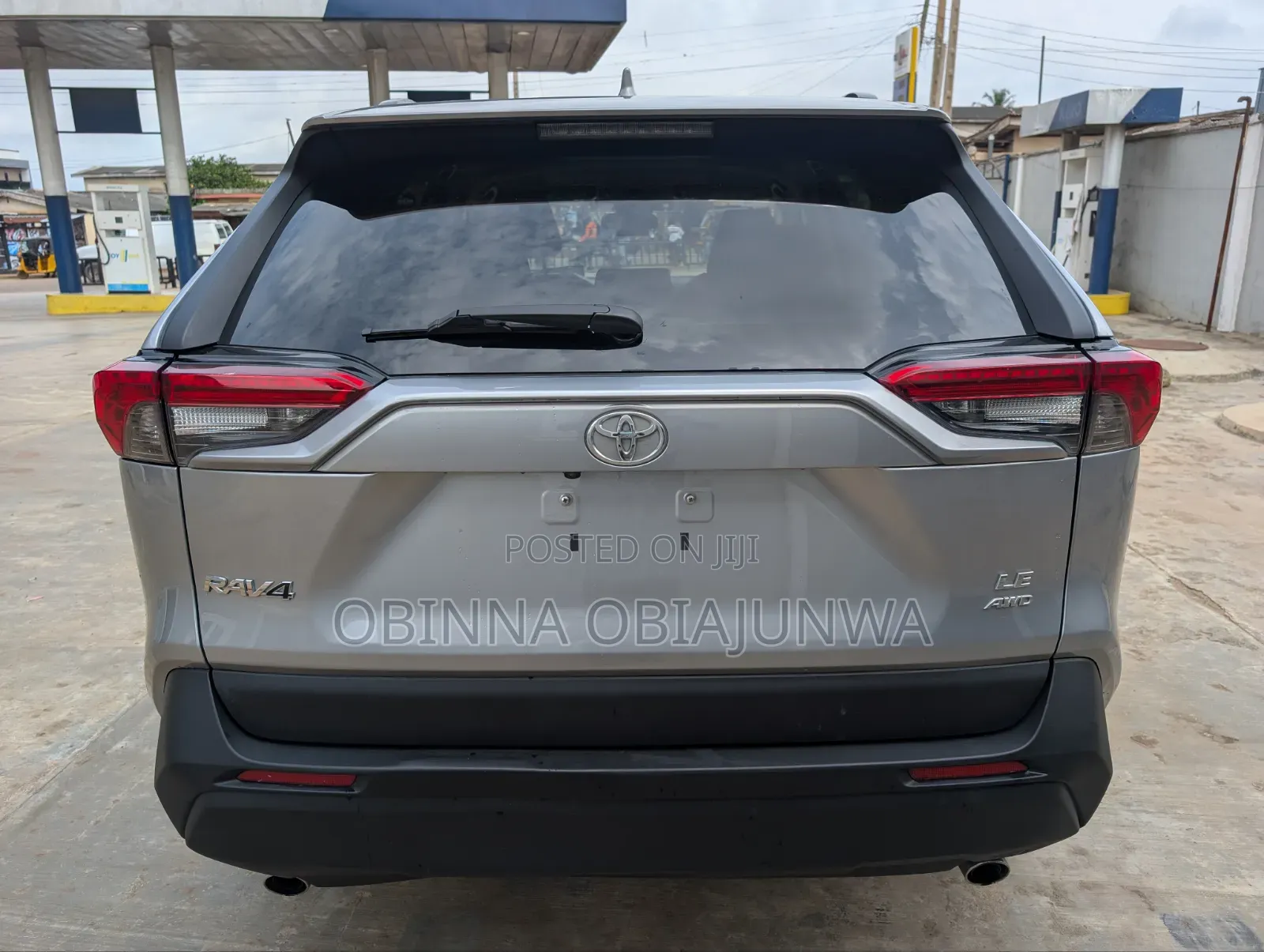Toyota RAV4 LE 2022 Gray