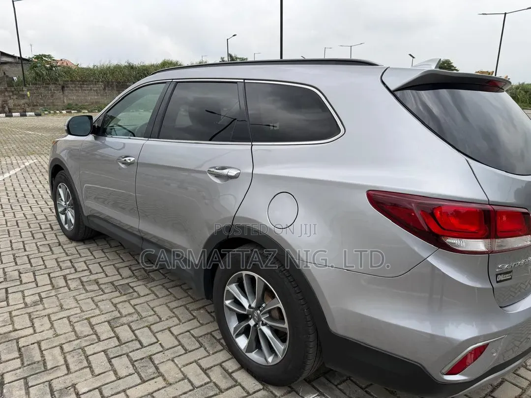 Hyundai Santa Fe Limited AWD 2017 Silver
