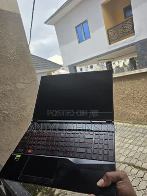 Laptop MSI 16GB Intel Core i7 SSD 512GB