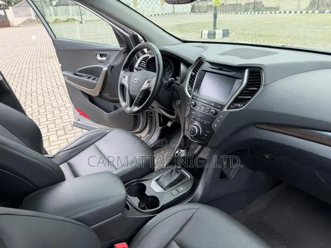 Hyundai Santa Fe Limited AWD 2017 Silver