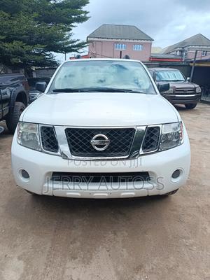 Nissan Pathfinder 2010 White