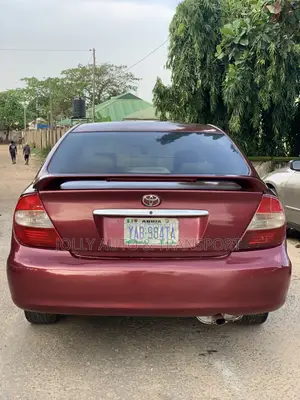 Toyota Camry LE 4dr Sedan (2.4L 4cyl 4A) 2004 Red