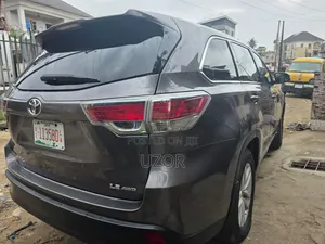 Toyota Highlander 2015 Gray
