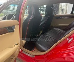 Mercedes-Benz C300 2009 Red