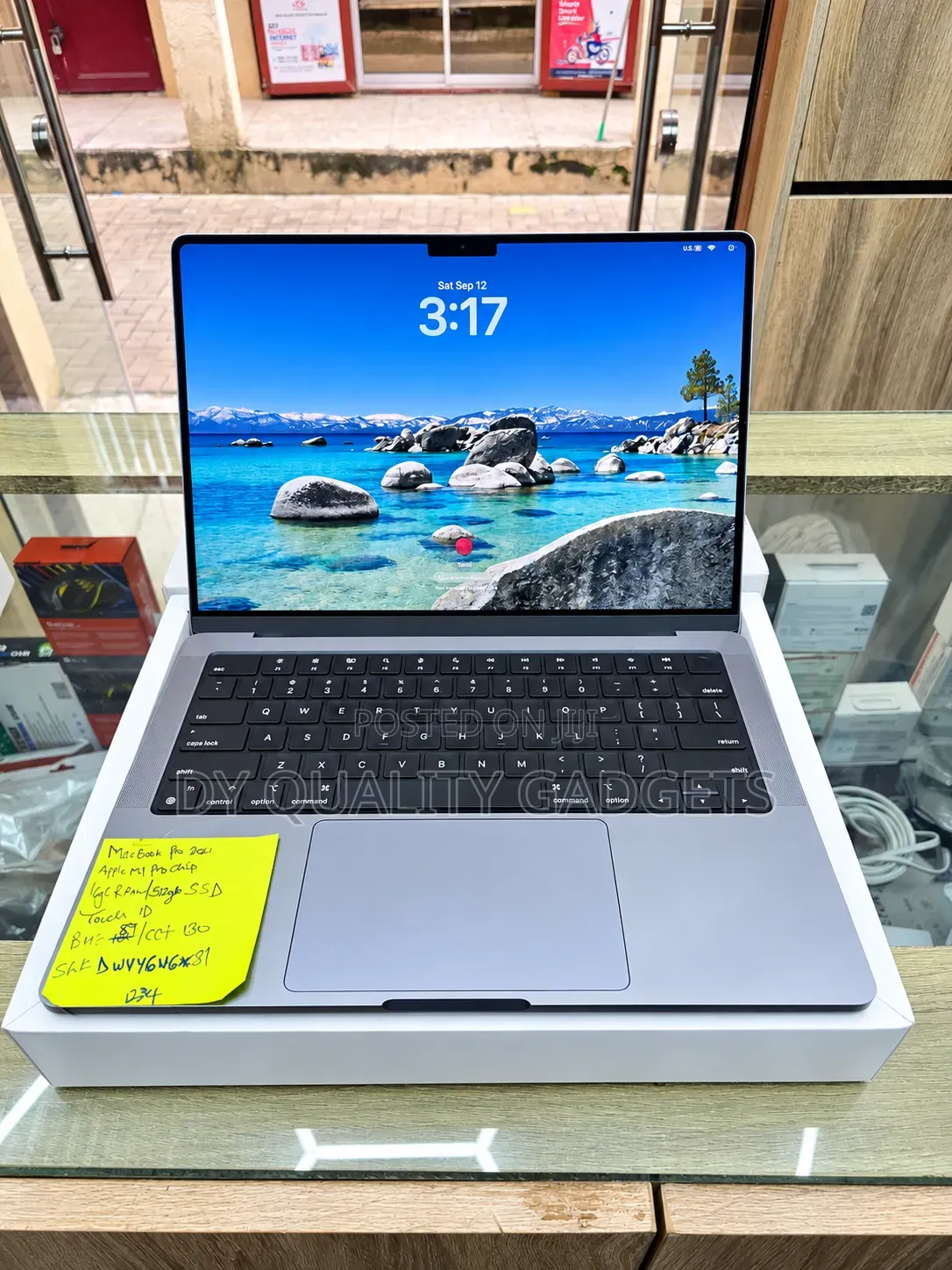 Laptop Apple MacBook Pro 2021 M1 16GB Apple M1 Pro SSD 512GB