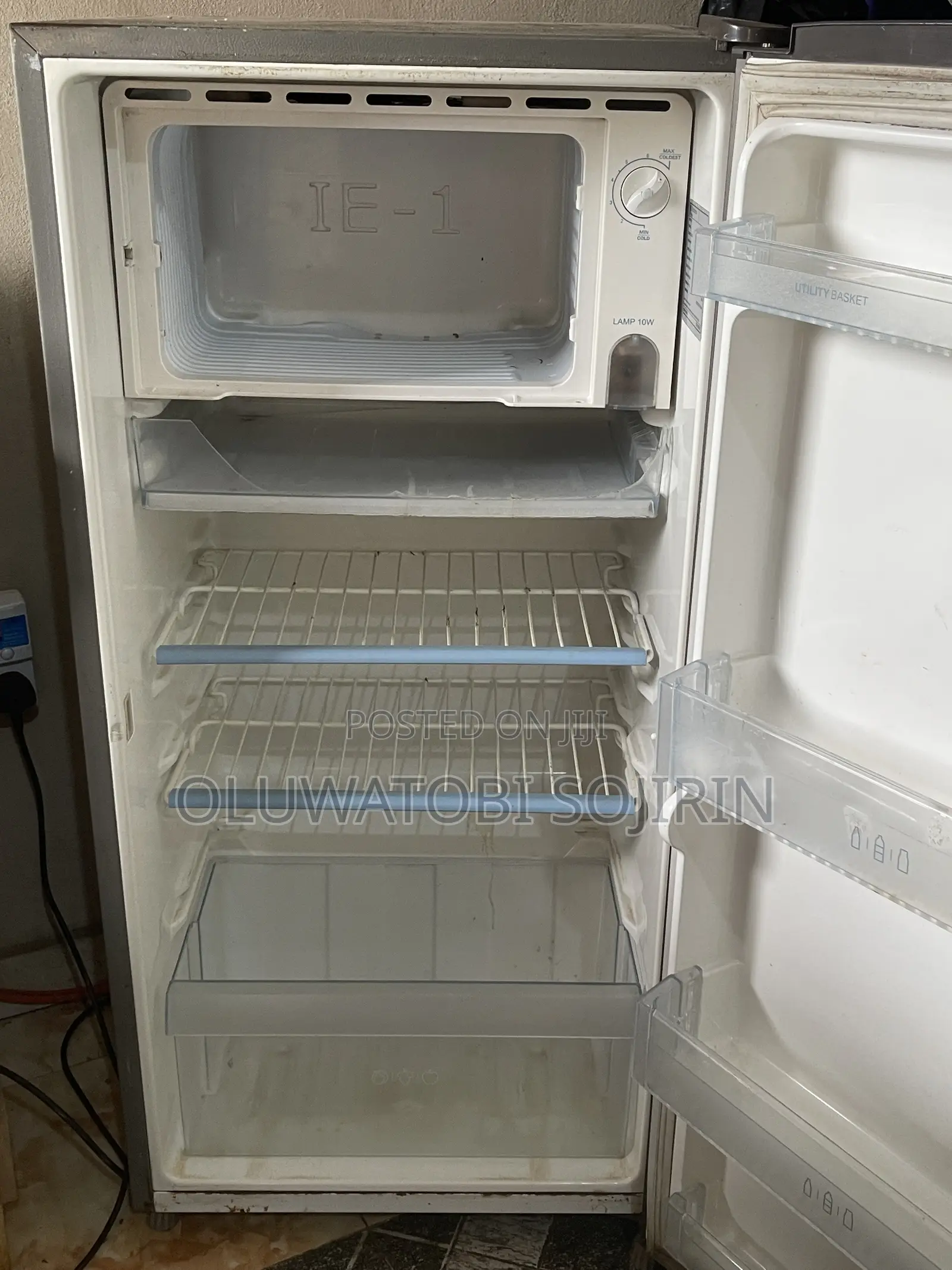 LG Expresscool Refrigerator