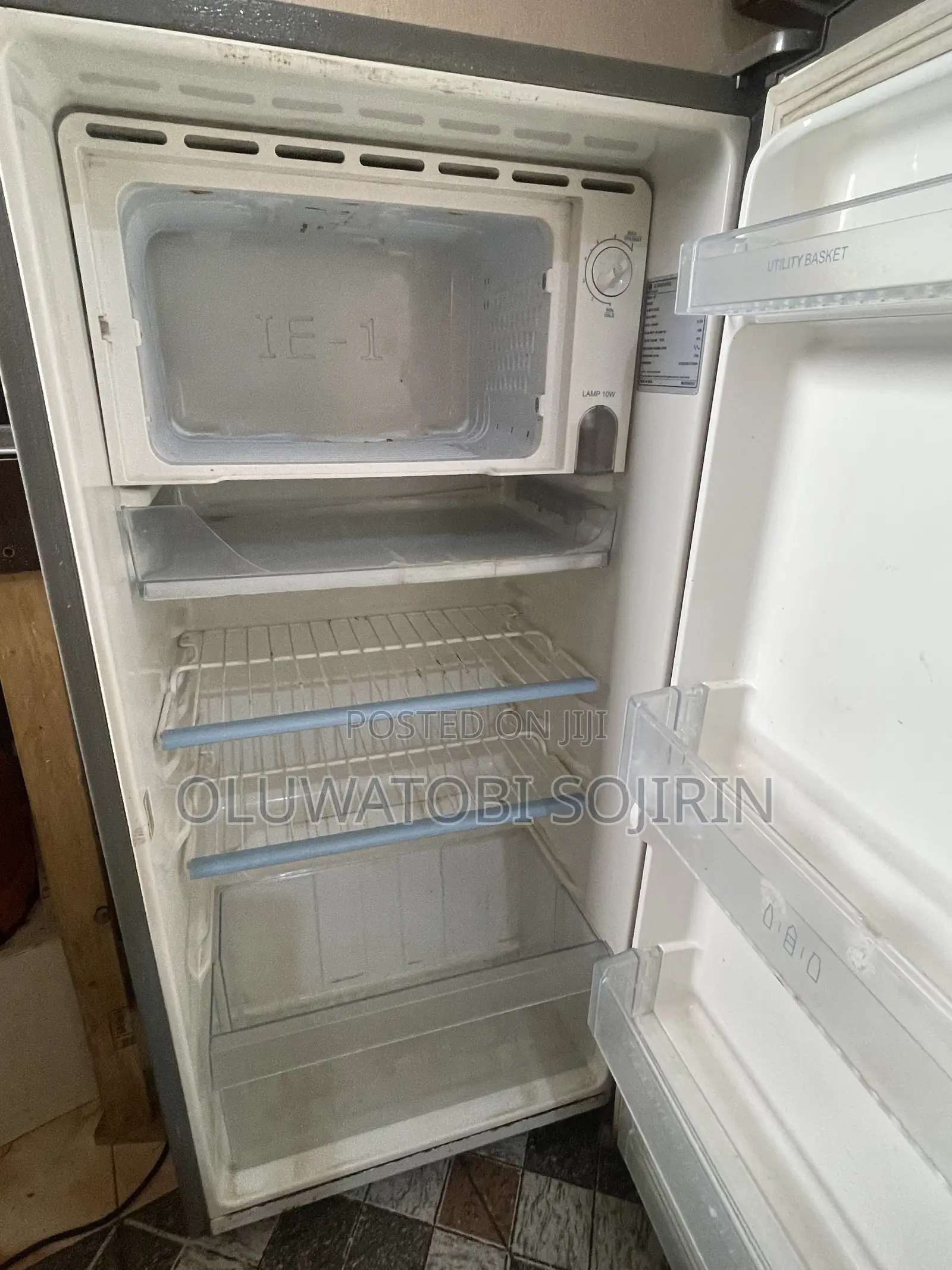 LG Expresscool Refrigerator