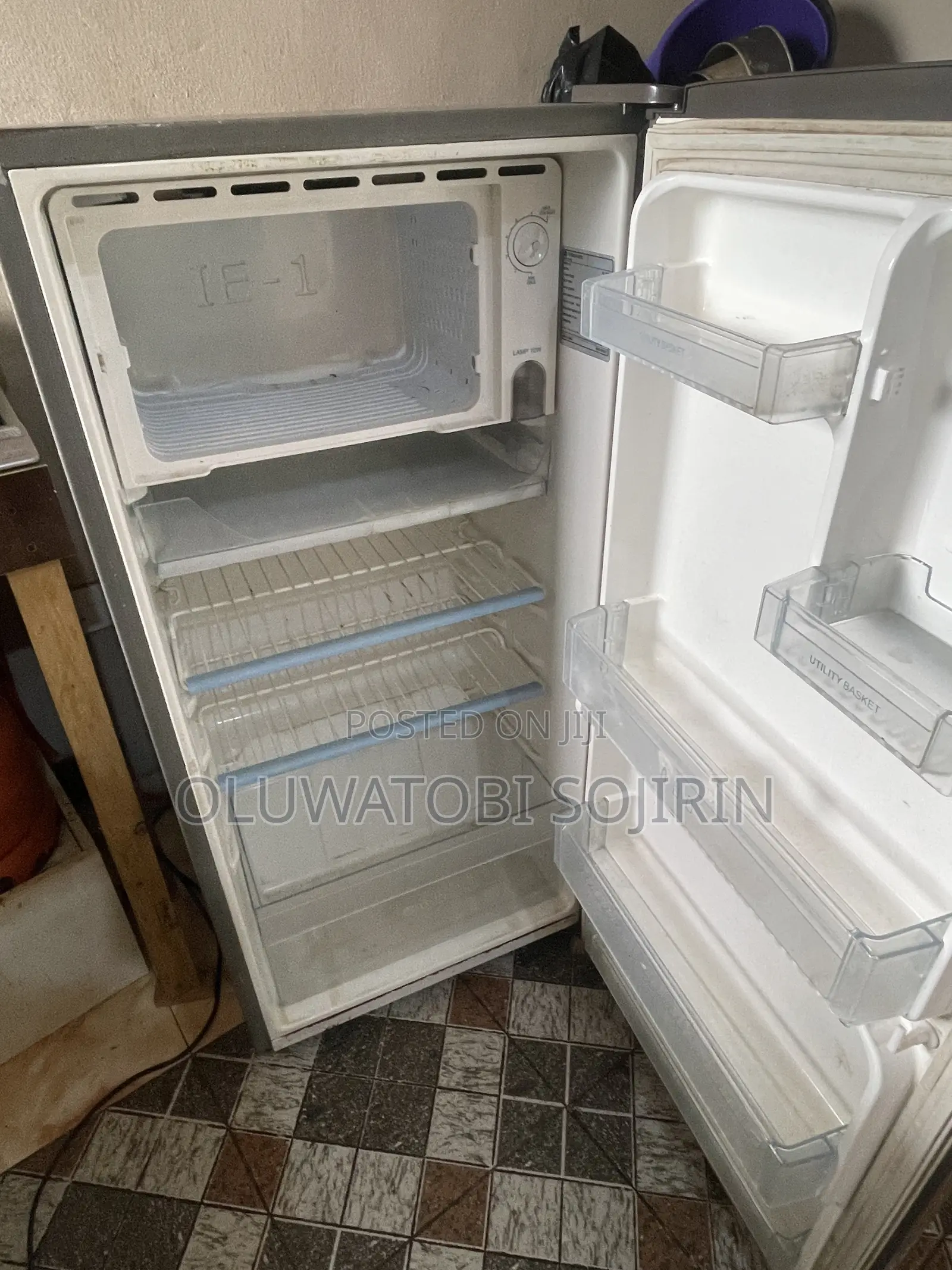 LG Expresscool Refrigerator