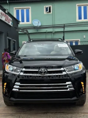 Toyota Highlander Limited Platinum 4dr SUV AWD (3.5L 6cyl 6A) 2015