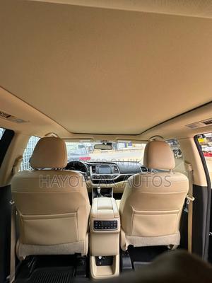 Toyota Highlander Limited Platinum 4dr SUV AWD (3.5L 6cyl 6A) 2015