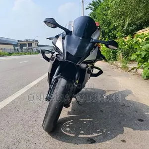 Yamaha R1 2024 Black