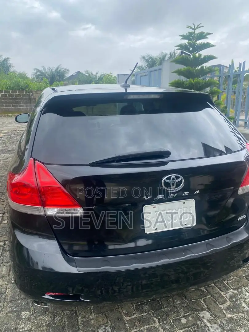 Toyota Venza 2011 Black