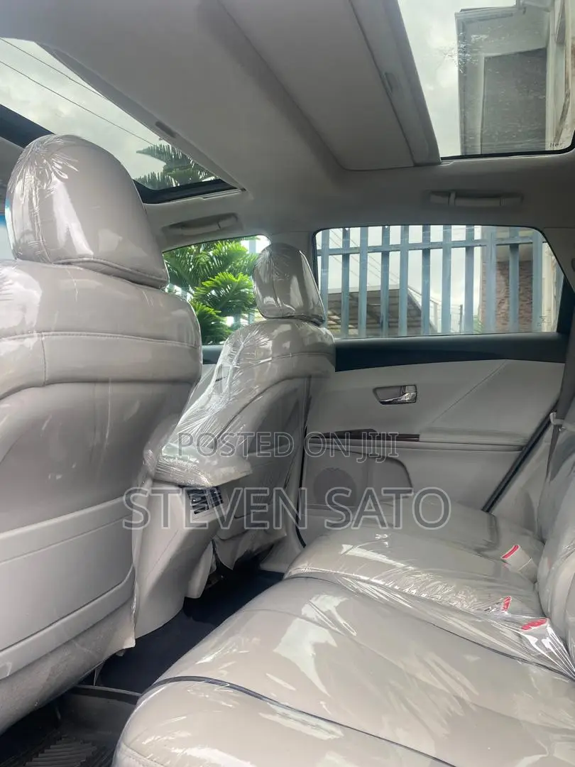 Toyota Venza 2011 Black