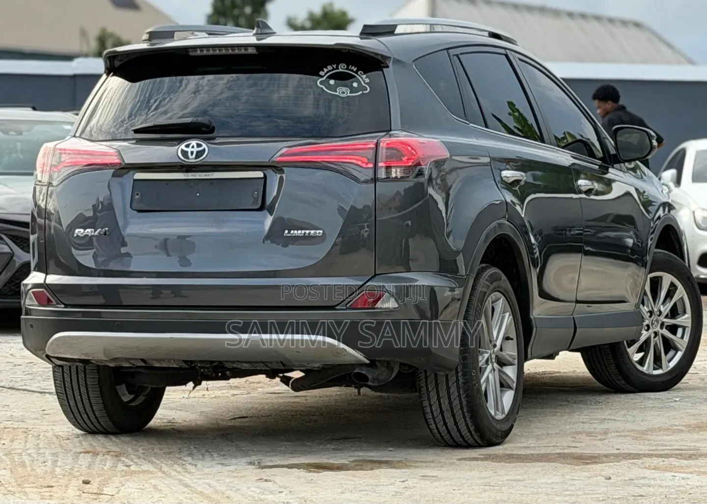 Toyota RAV4 2017 Gray