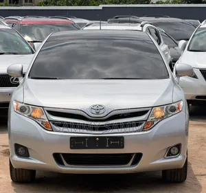 Toyota Venza Limited 2012 Silver