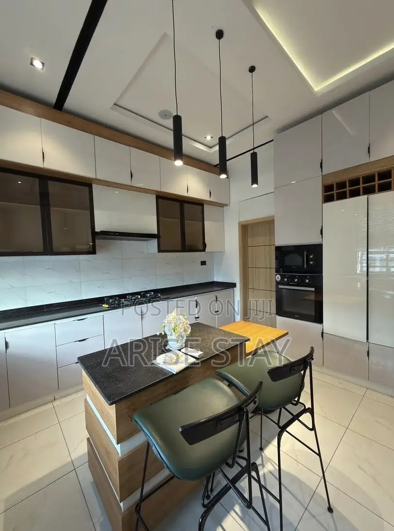 2 Bedroom Shortlet Ikate Lekki With Pool, PS5 Gym