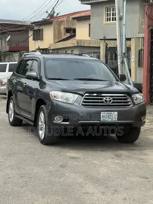 Toyota Highlander Limited 2011 Gray