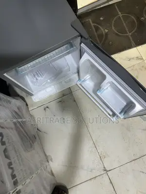 Skyrun BCD-50HW Personal Mini Fridge