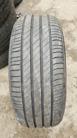 225/55 R17 Michelle Tyer*