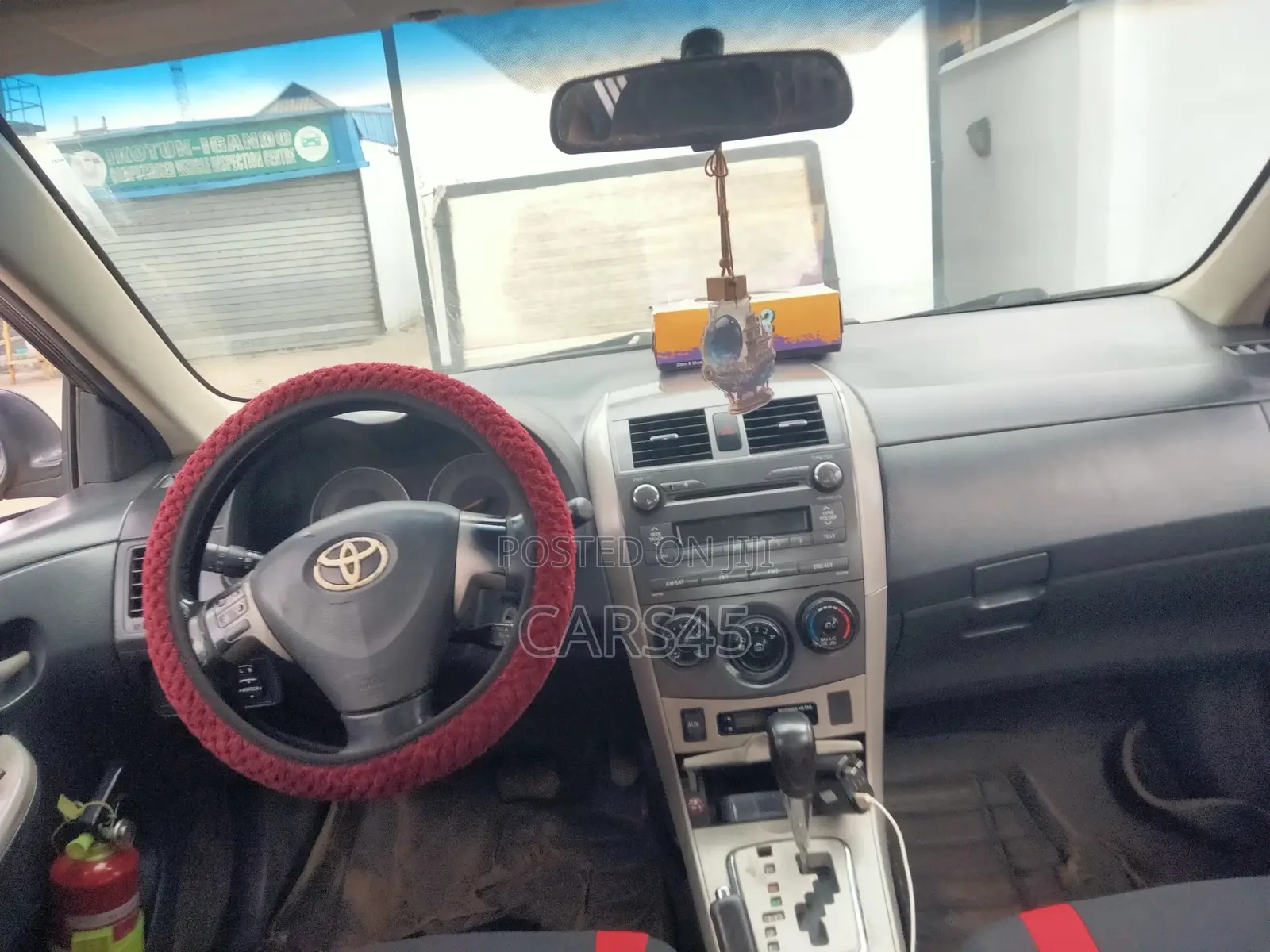 Toyota Corolla 2010 Brown