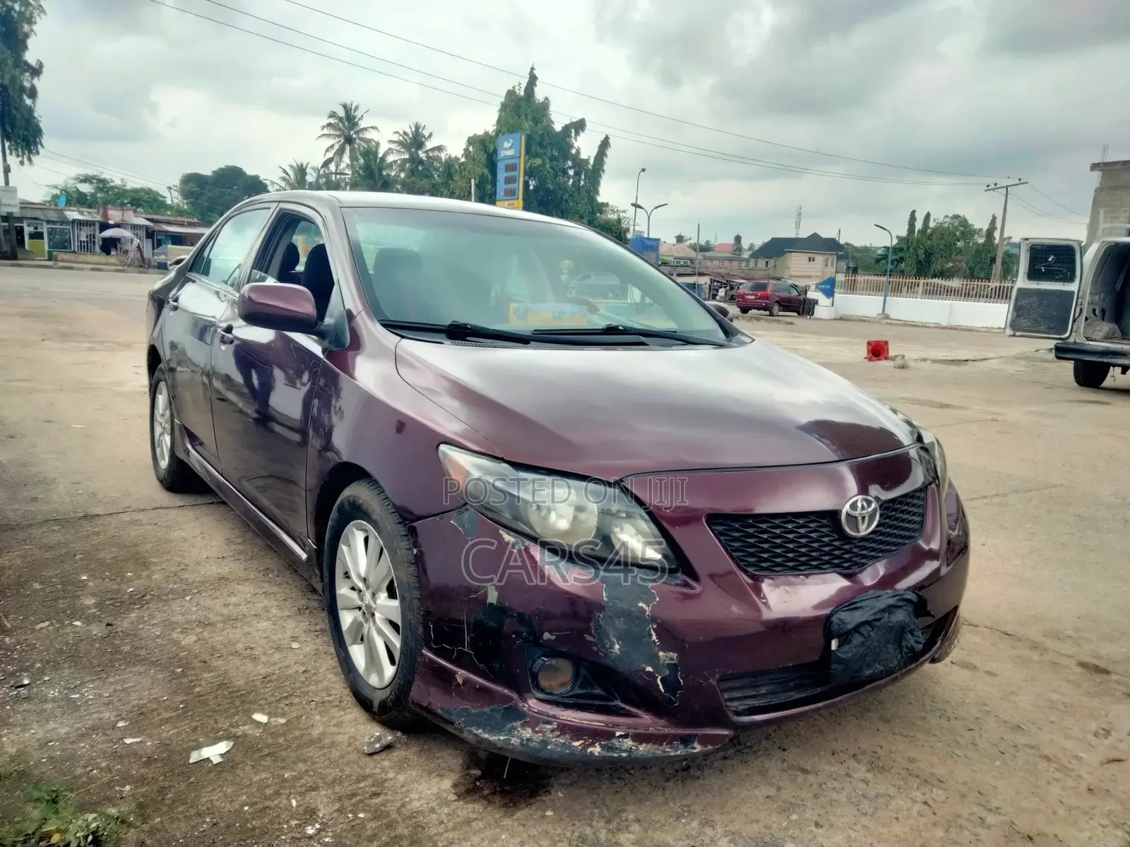 Toyota Corolla 2010 Brown