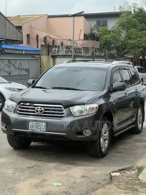 Toyota Highlander Limited 2011 Gray