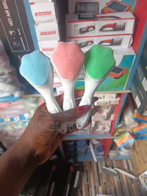 Silicone Facial Brush