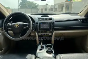 Toyota Camry 2016 Gray