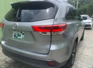 Toyota Highlander 2016 Silver