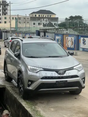 Toyota RAV4 SE AWD (2.5L 4cyl 6A) 2017 Silver