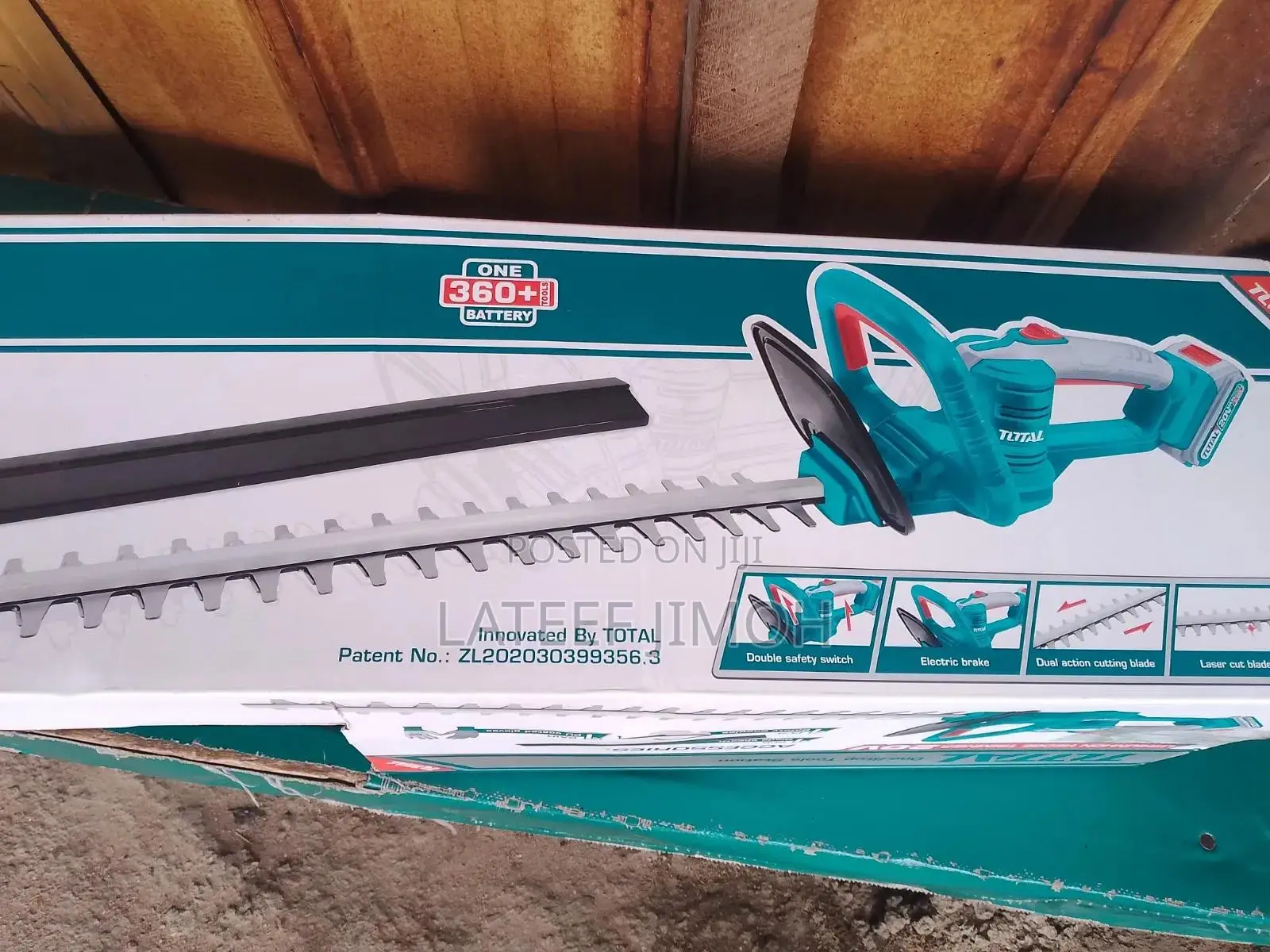 Lithium Hedge Trimmer