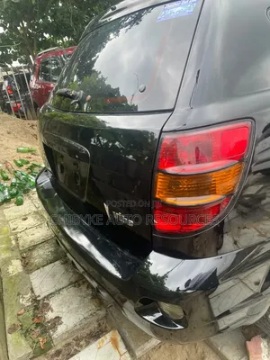 Pontiac Vibe Automatic 2004 Black